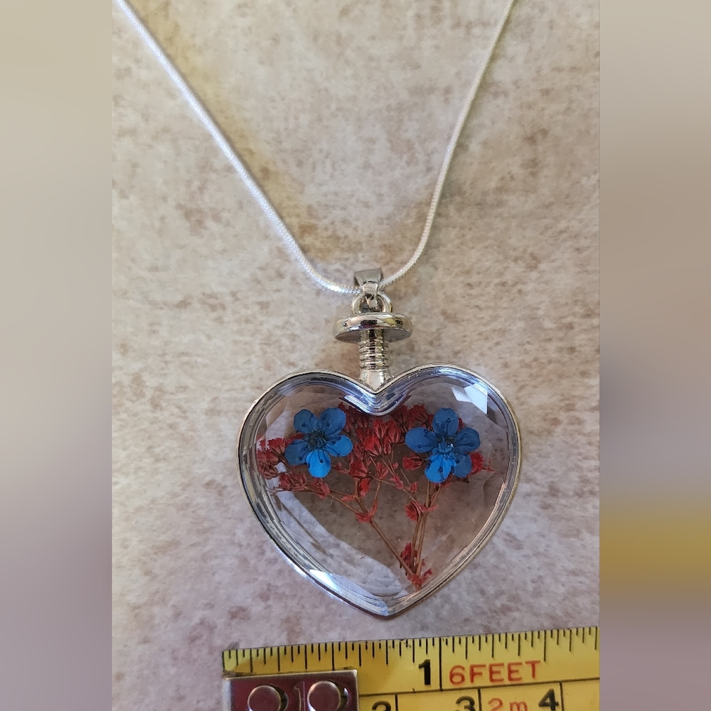 New 20" 925 stamped glass heart dried flowers necklace